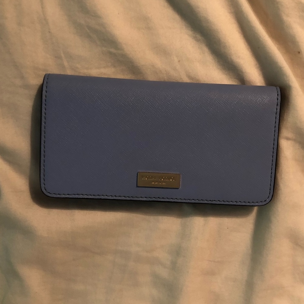 Henri bendel wallet